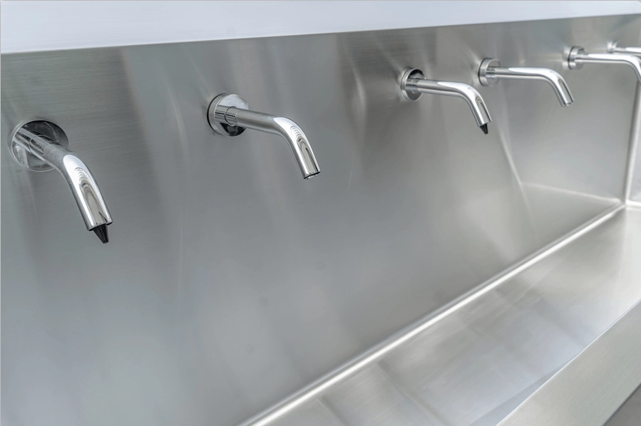 Hospital knee-operated stainless steel hand wash trough