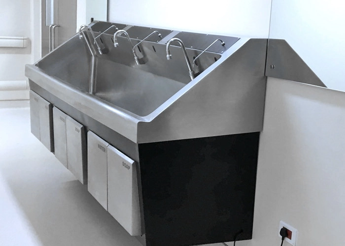 scrub_sink_medical