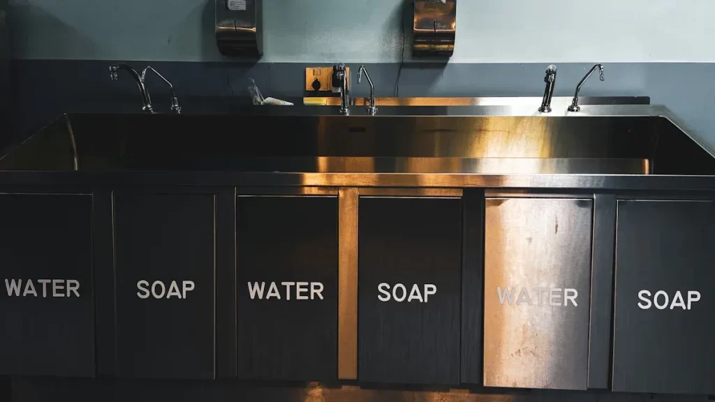 Three compartment restaurant cost saving tips